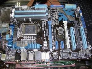 ASUS P7P55D DELUXE LGA 1156 Intel P55 DDR3 SATA2 ATX Motherb